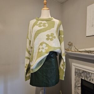 Sold! LN Vegan Leather hunter green skirt 💚